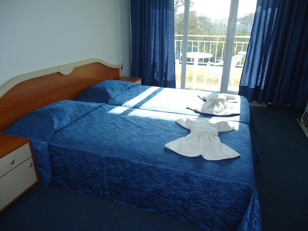 Pension Ruskovi Guesthouse Ravda Bilik gambar