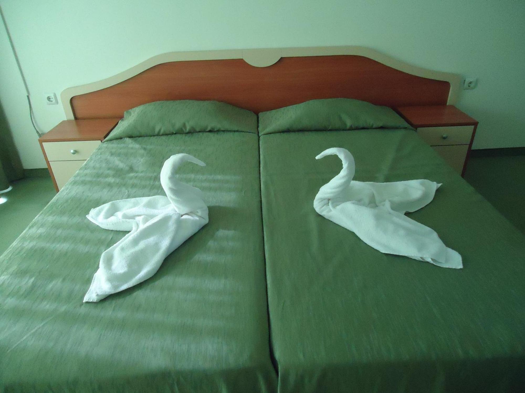 Pension Ruskovi Guesthouse Ravda Luaran gambar